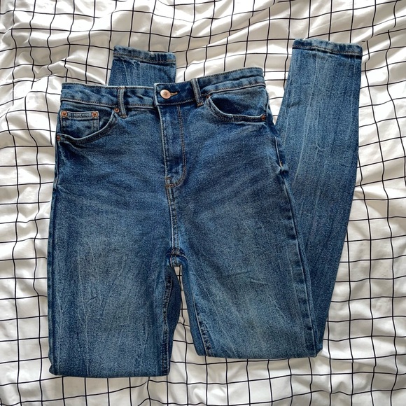 Dark Acid Wash Skinny Jeans! - Picture 5 of 5